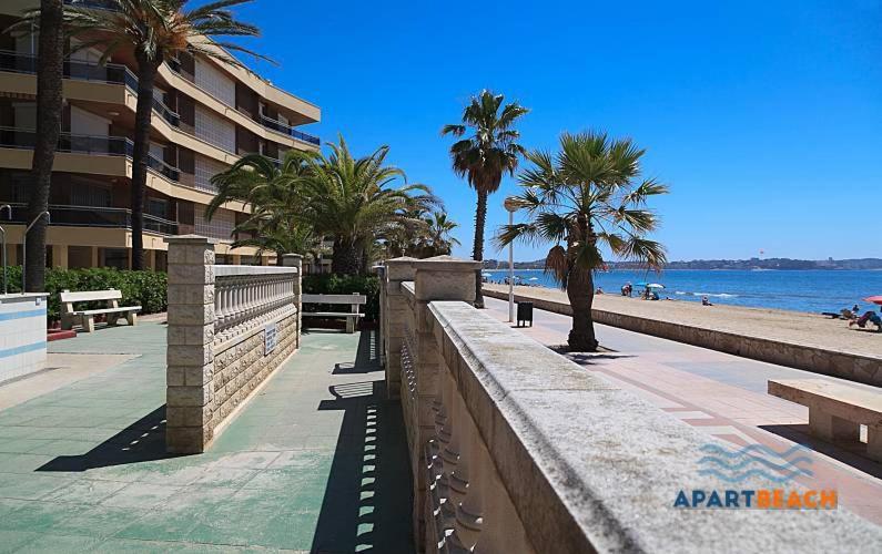 Apartbeach Marina Playa Climatizado Y Vistas Playa Apartment Cambrils Exterior photo