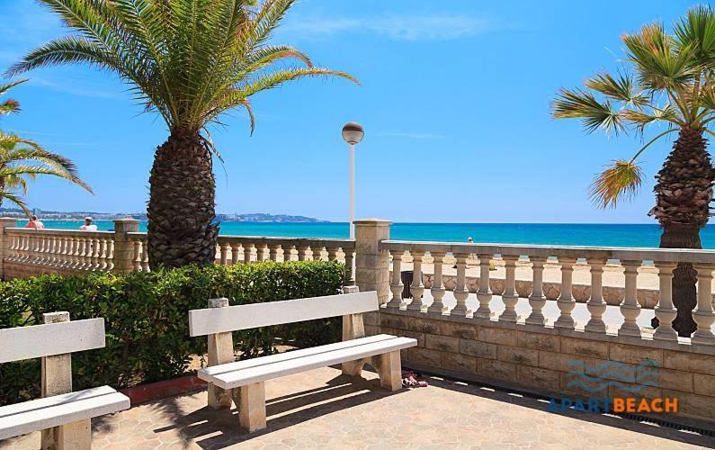 Vacaciones Frente Playa Y Climatizado Apartment Cambrils Exterior photo